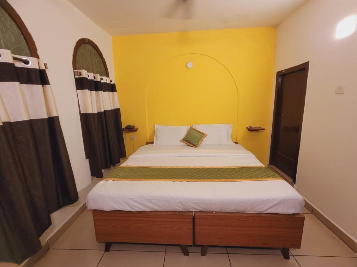 New Jaganmohana Comforts Mysuru Zewnętrze zdjęcie