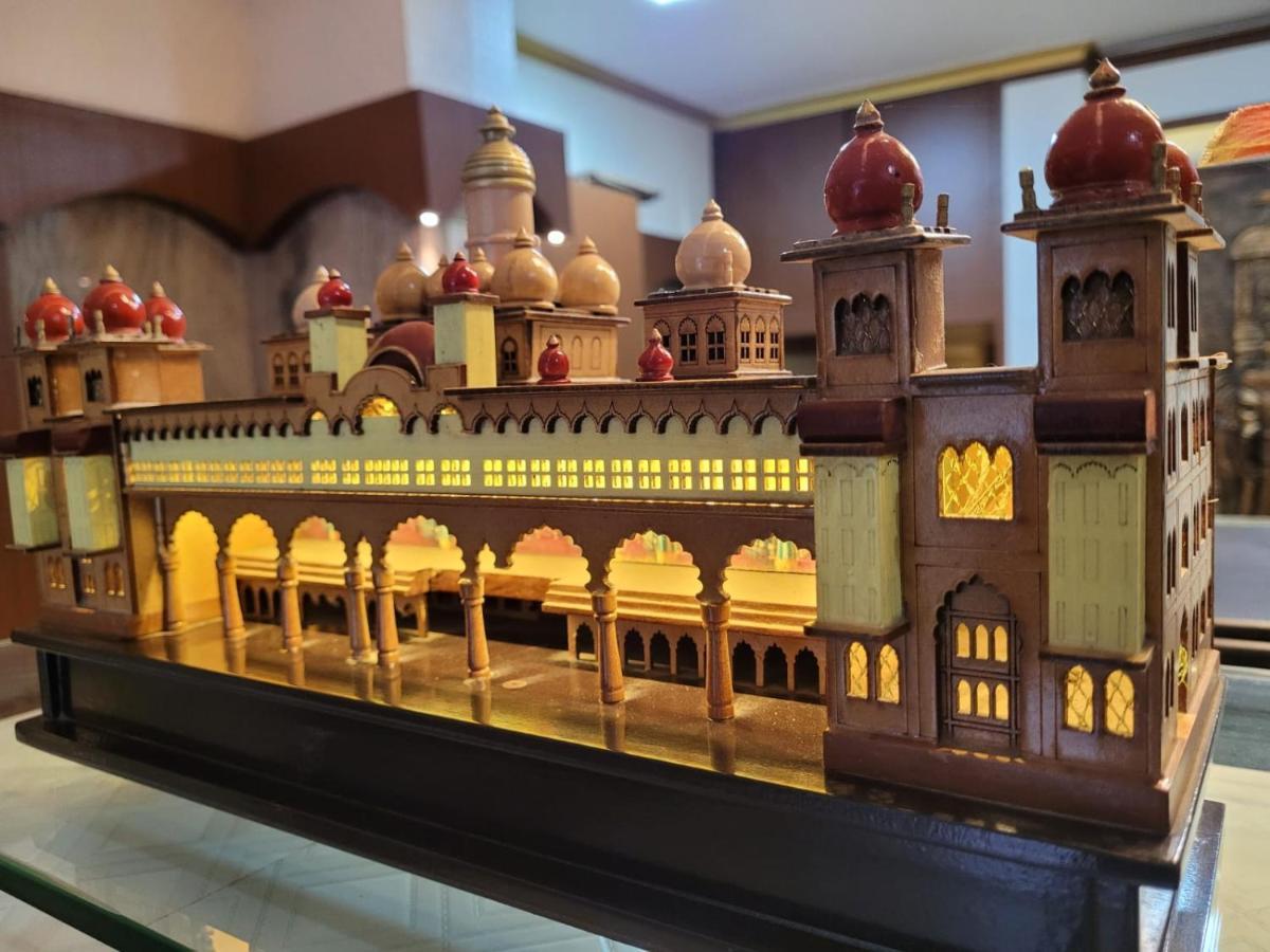New Jaganmohana Comforts Mysuru Zewnętrze zdjęcie